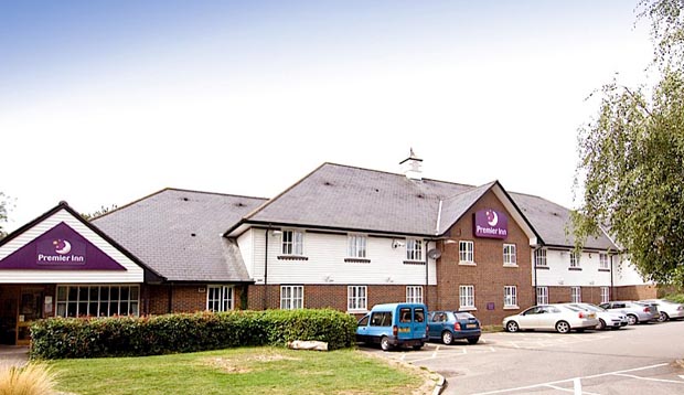 Car park and exterior at Premier Inn Maidstone (Sandling) hotel